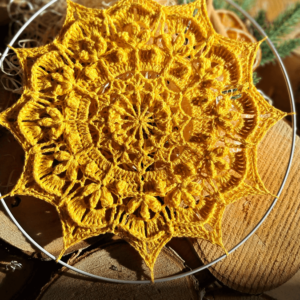 Koronkowa Serwetka w kształcie gwiazdy w obręczy, żółta